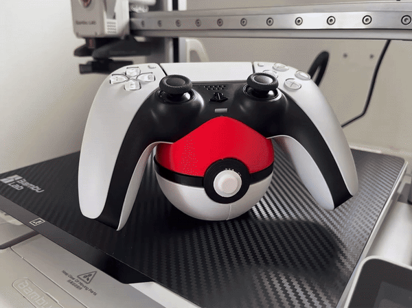 Pokรฉmon Pokรฉ Ball PS5 Controller Stand