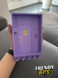 FRIENDS door hangkeys