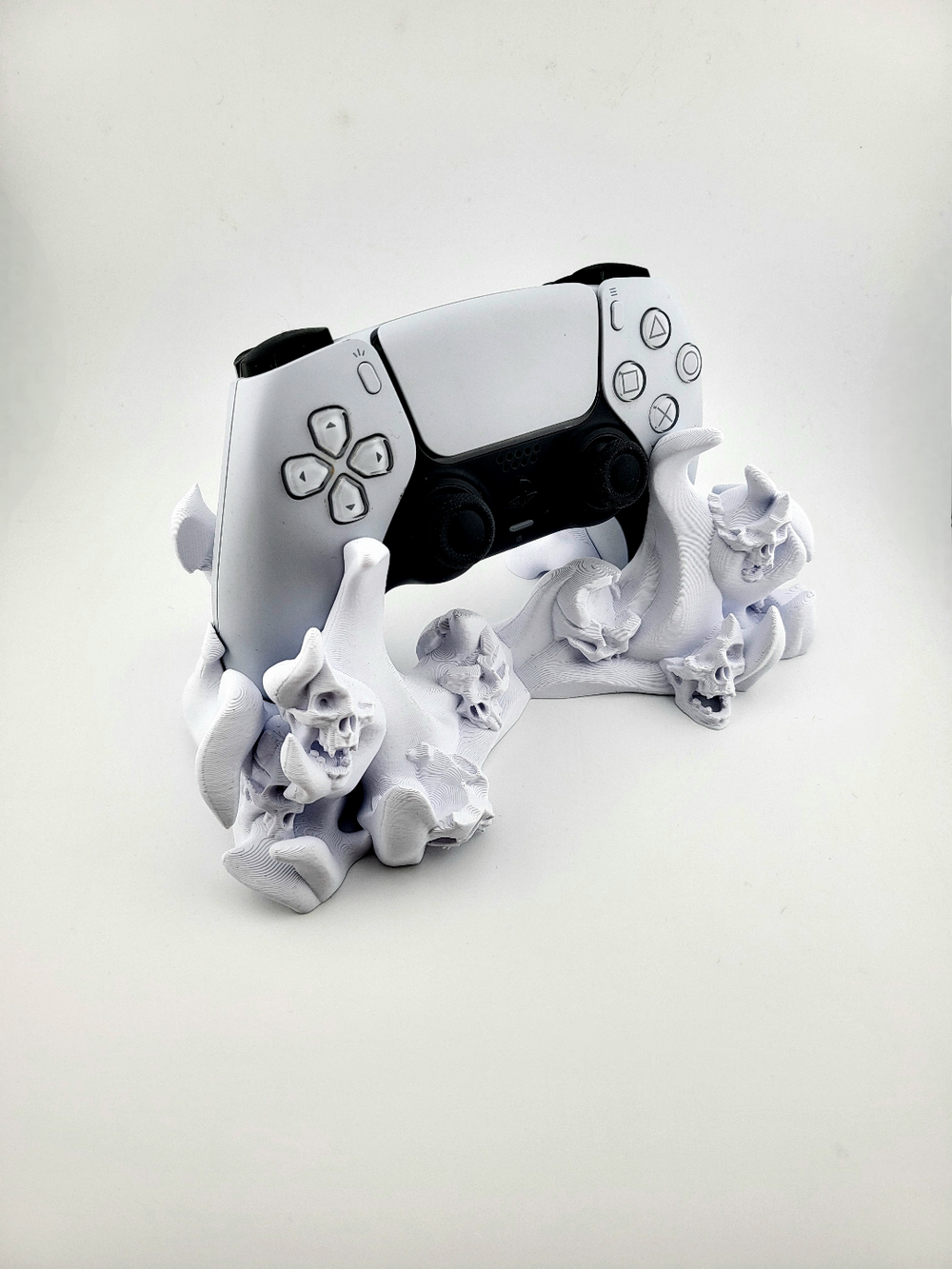 Skulls Graveyard PS5 Controller Stand