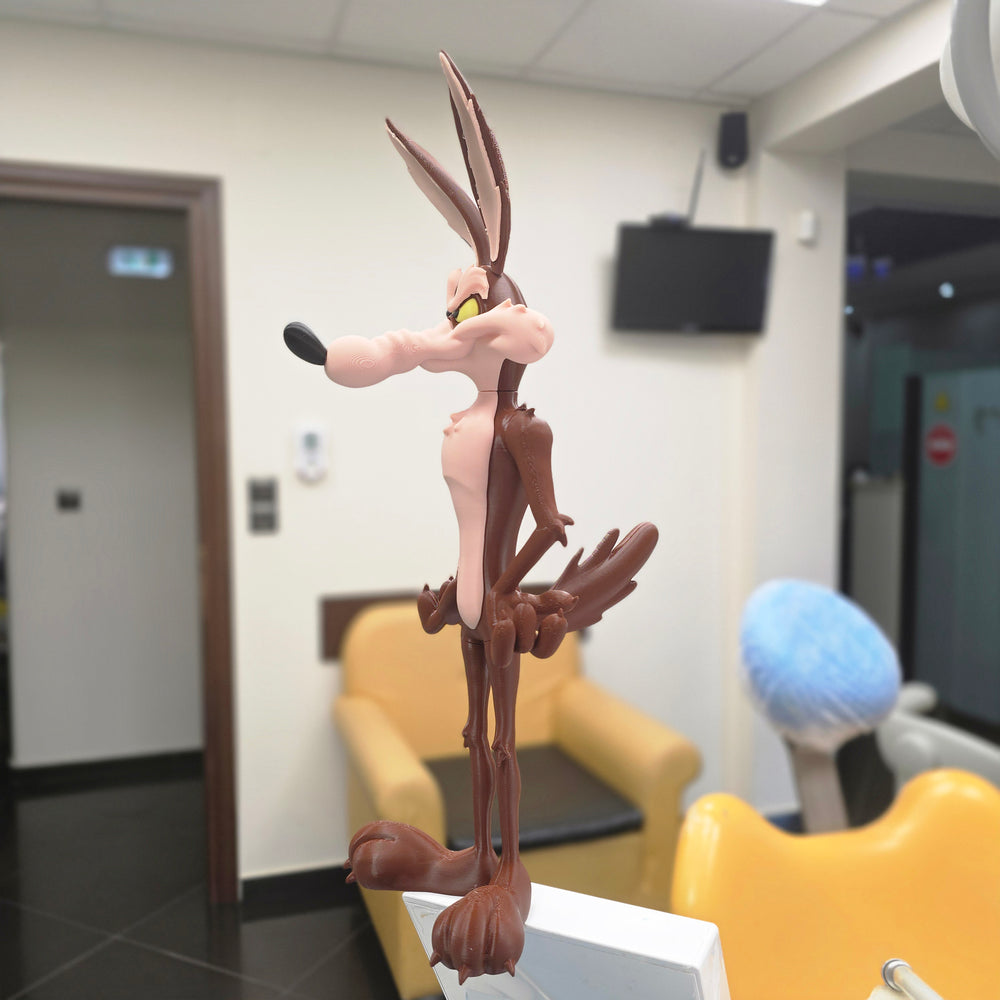 Wile E. Coyote Display Figure