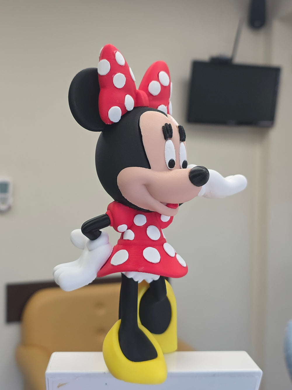 Minnie Mouse Figure – Classic Polka Dot Style
