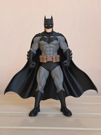 Classic Dark Knight – Batman Hero Figure (19 Cm)