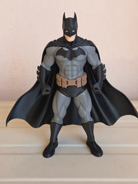 Classic Dark Knight – Batman Hero Figure (19 Cm)