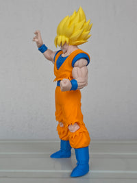 Super Saiyan Son Goku Figure