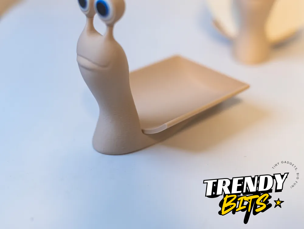 Slugger! - Toilet paper holder - Fits all rolls!