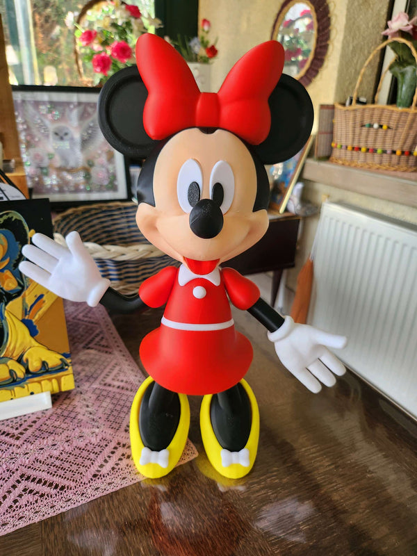 Minnie Mouse Figure – Classic Dress Edition