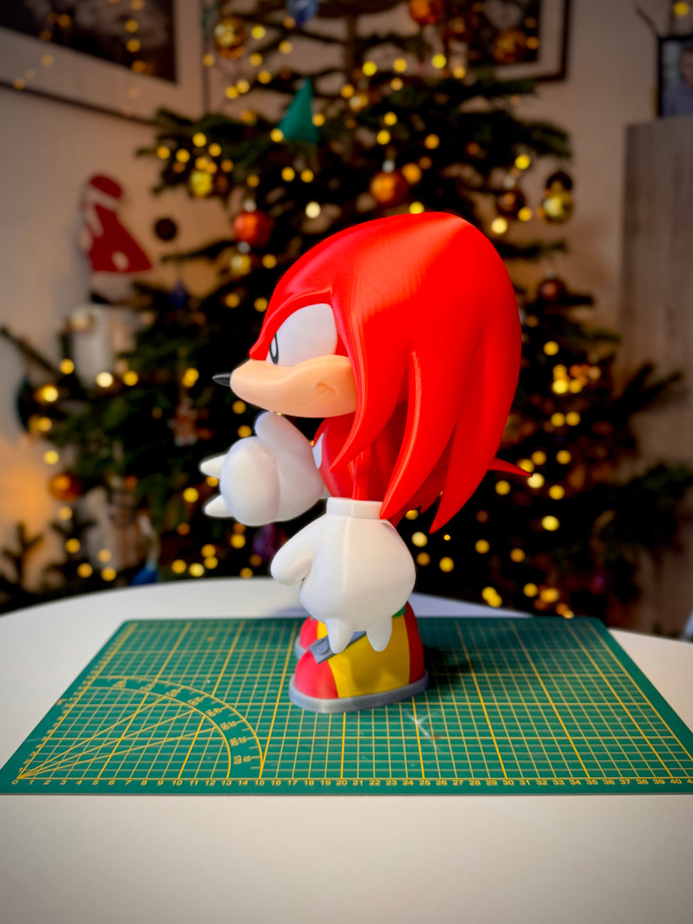 Classic Knuckles The Echidna Figure