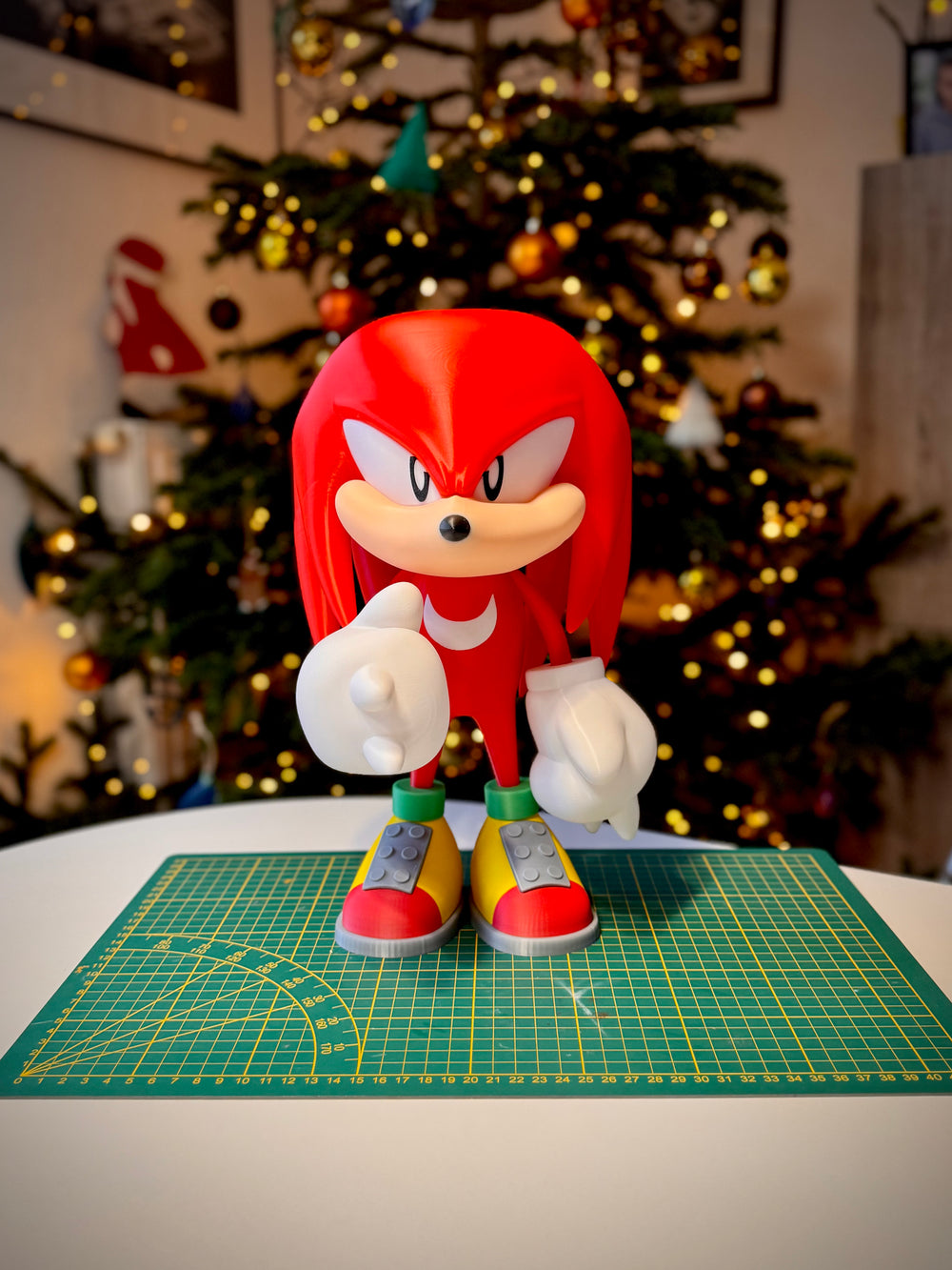 Classic Knuckles The Echidna Figure