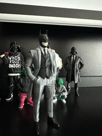 The Gentleman Bat – Elite Gotham Edition (19.5 CM)