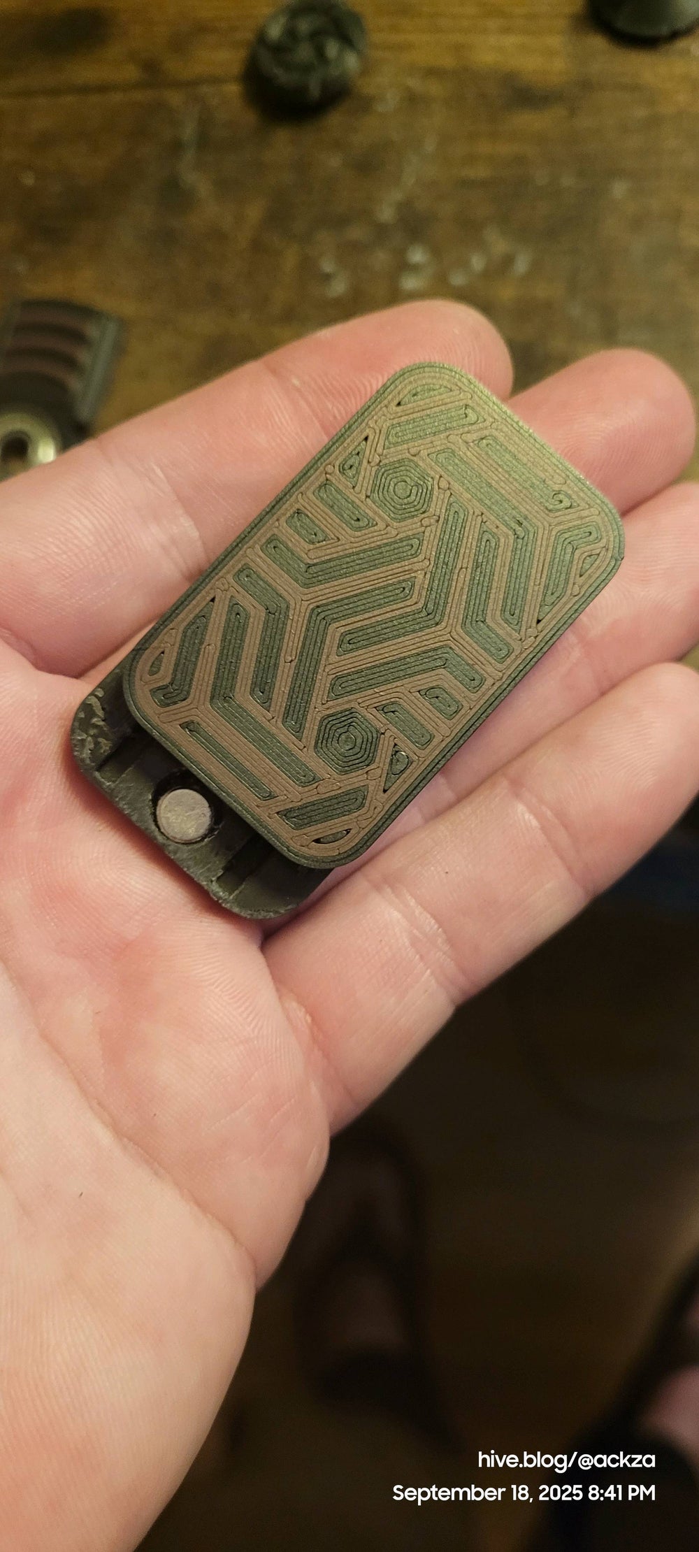 Magnetic Maze Fidget Slider