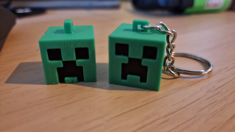 Minecraft Creeper Cube Keychain
