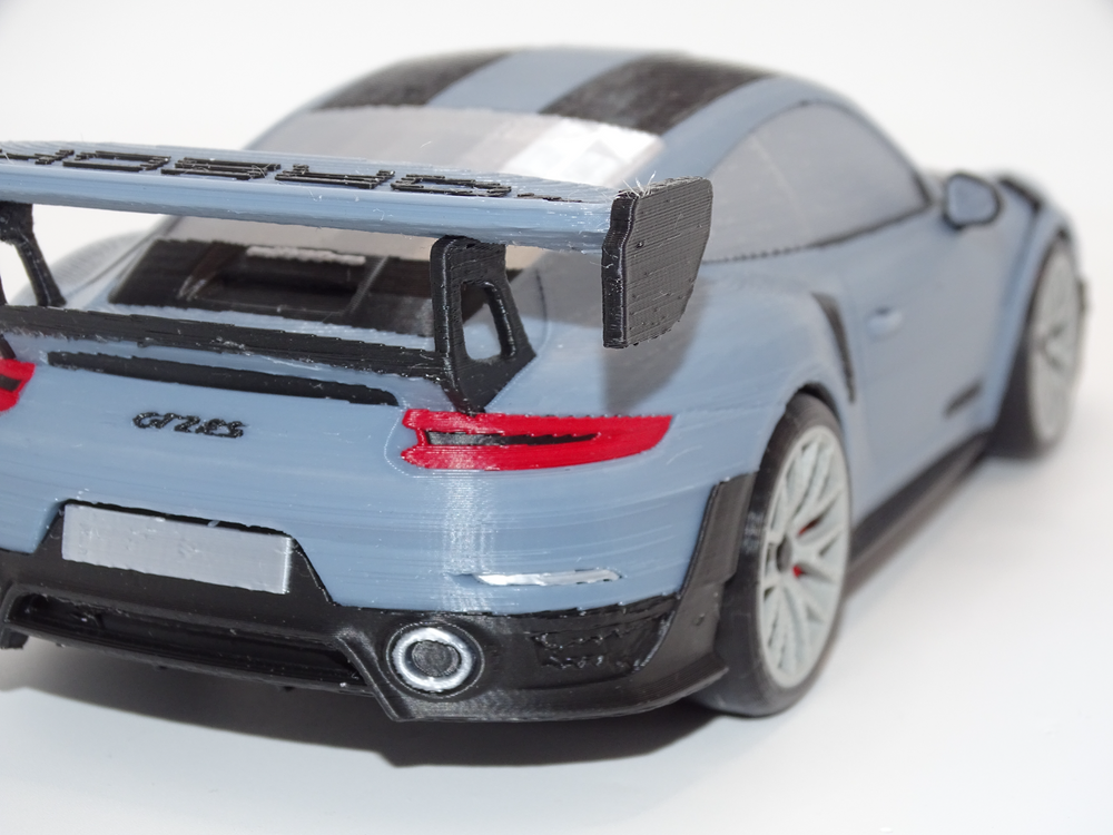 Porsche 911 GT2 RS (911.2) Figure