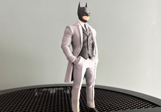 The Gentleman Bat – Elite Gotham Edition (19.5 CM)
