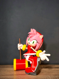 Amy Rose Figure