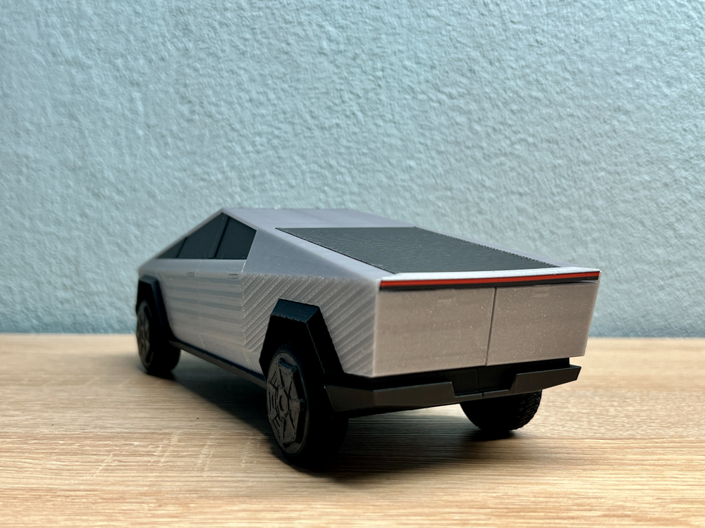 Tesla Cybertruck Figure