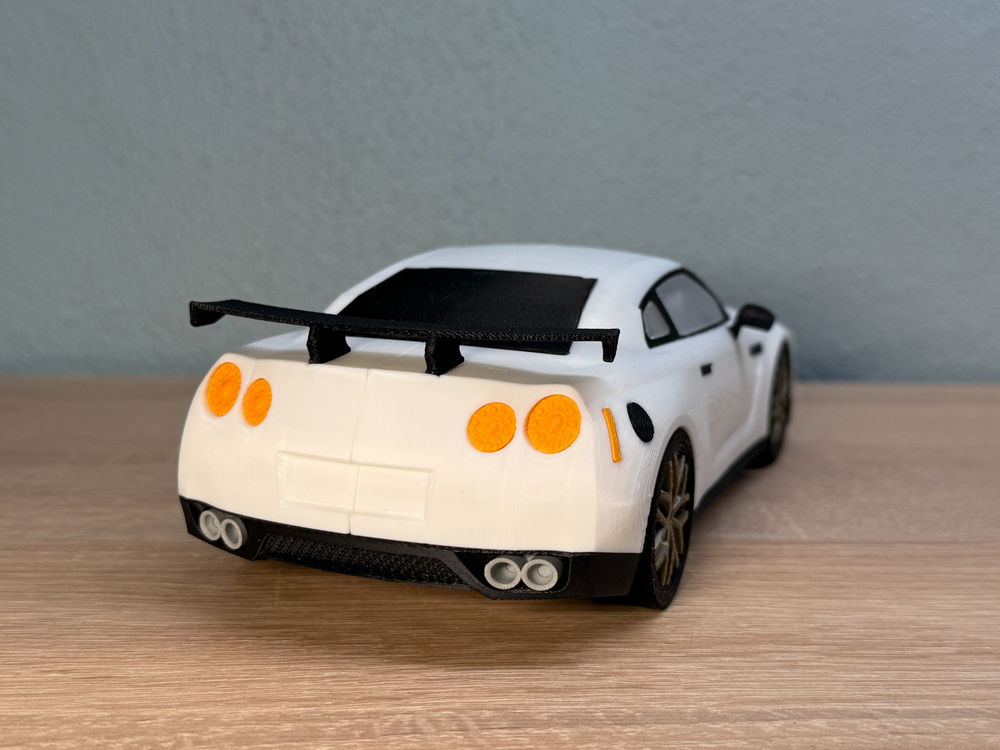 Nissan GTR NISMO Figure