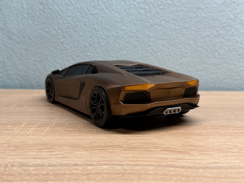 Lamborghini Aventador Figure