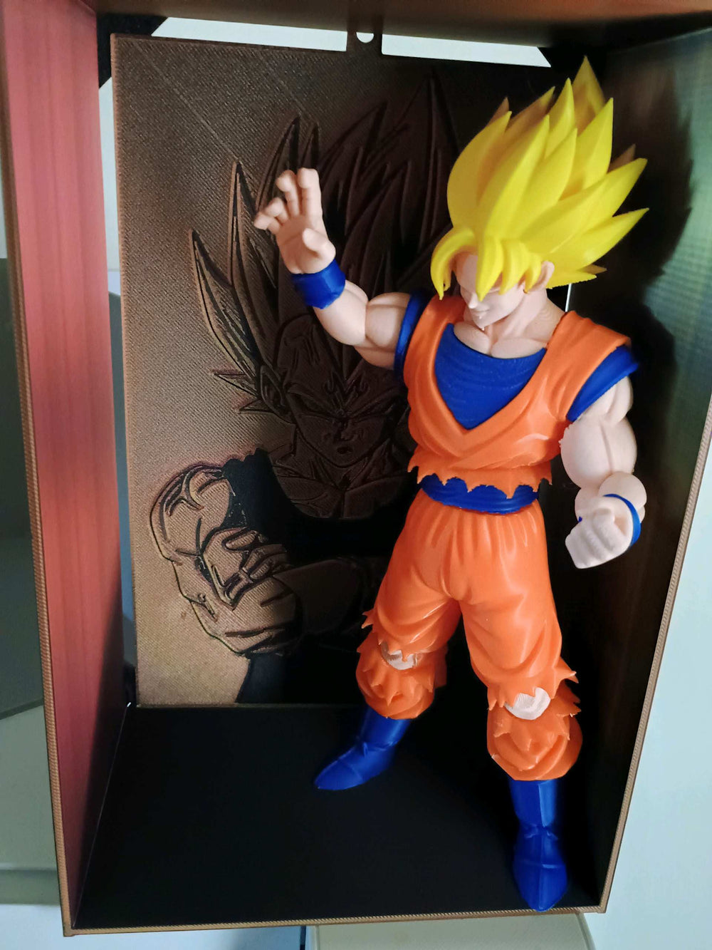 Super Saiyan Son Goku Figure