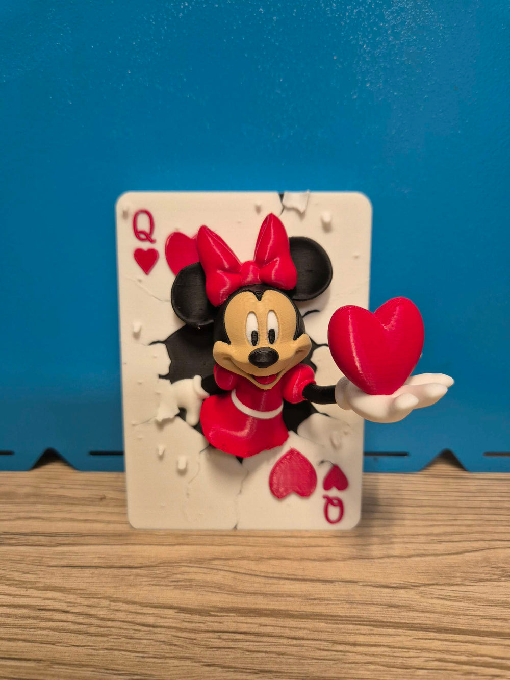 Minnie “Queen of Hearts” Card Figure