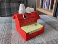 Snoopy Doghouse Sticky Note Holder