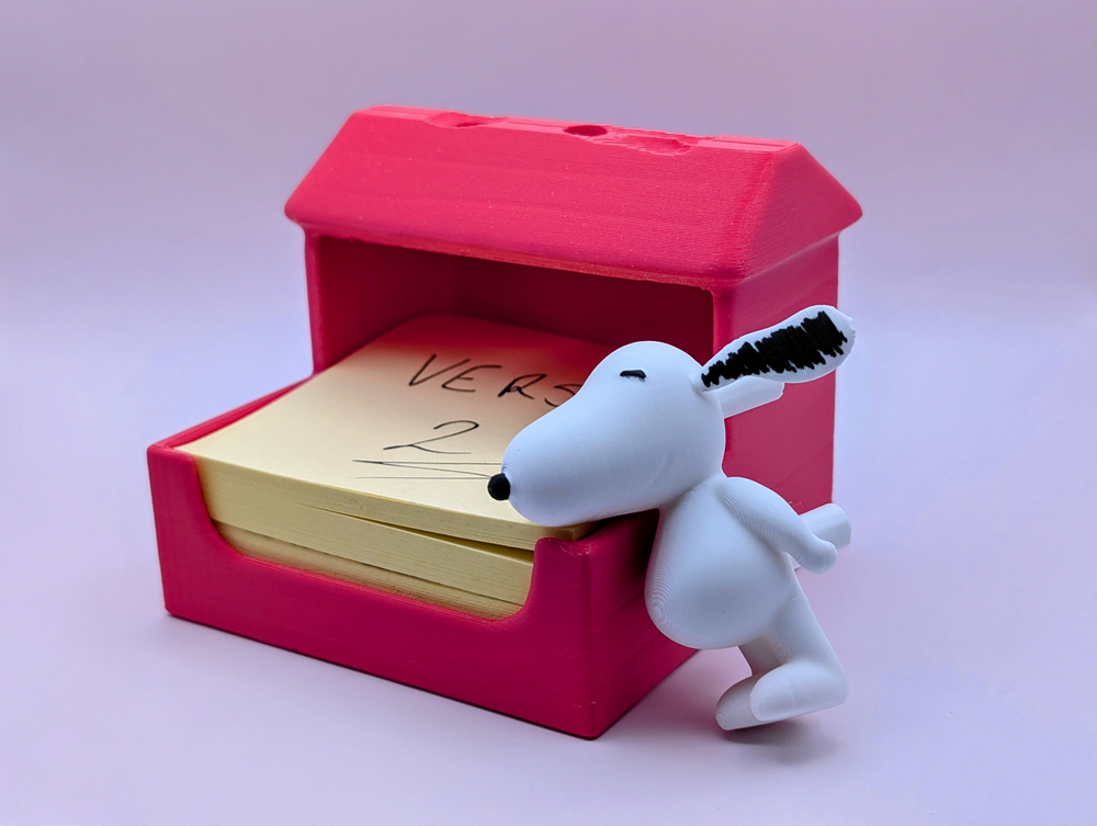 Snoopy Doghouse Sticky Note Holder